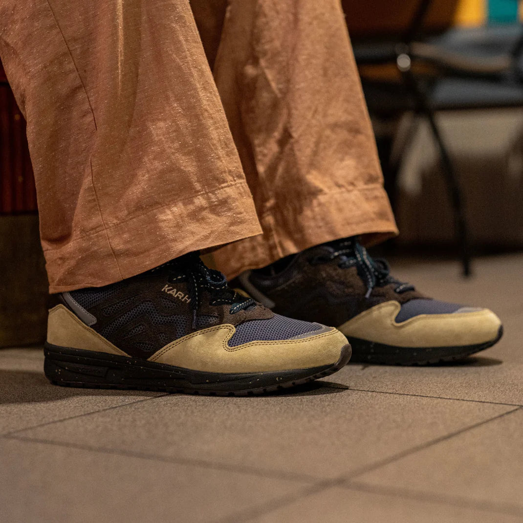 Karhu Fusion Legacy 96 Pale Olive Green / Chocolate Torte