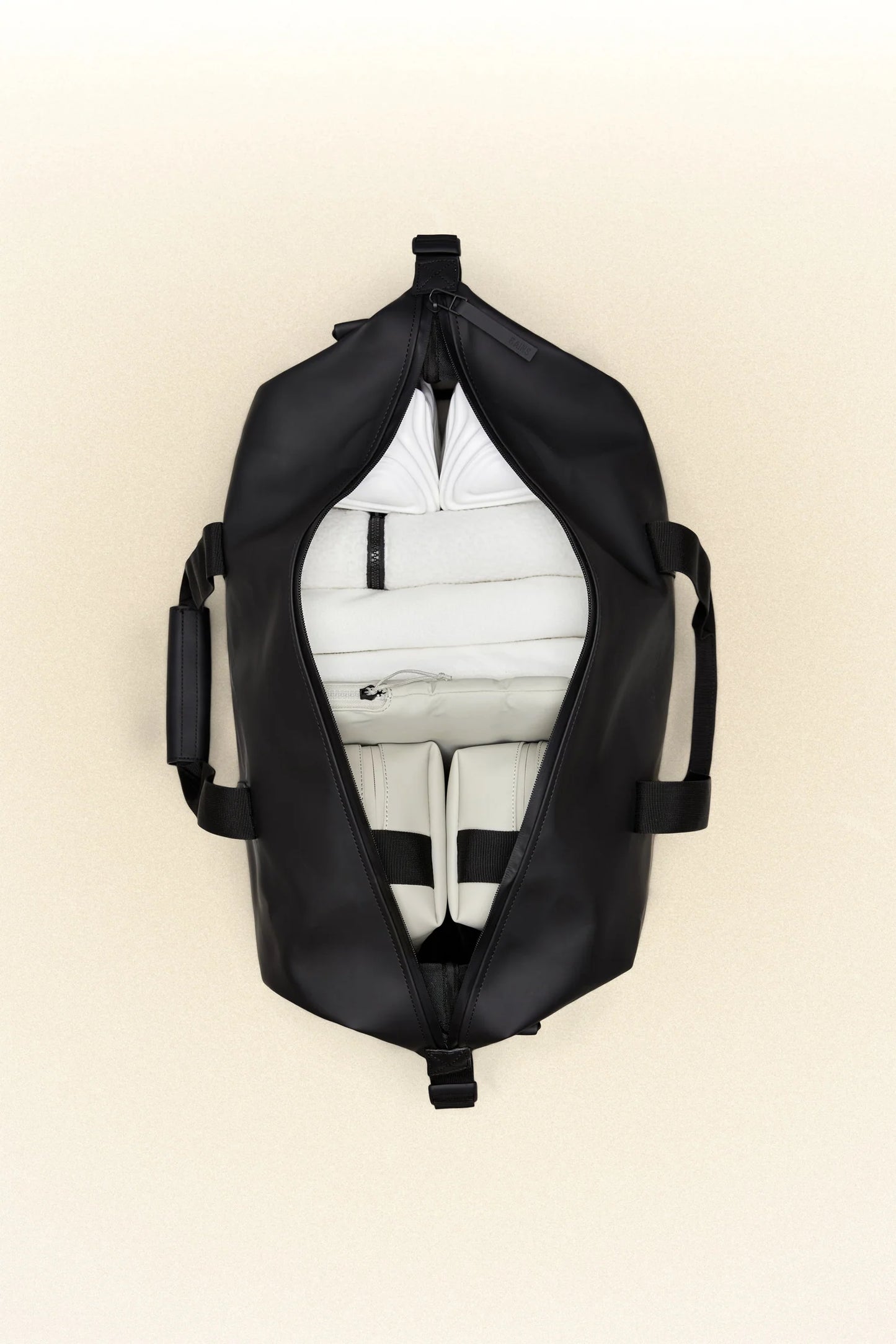 Rains Hilo Weekend Bag - Black