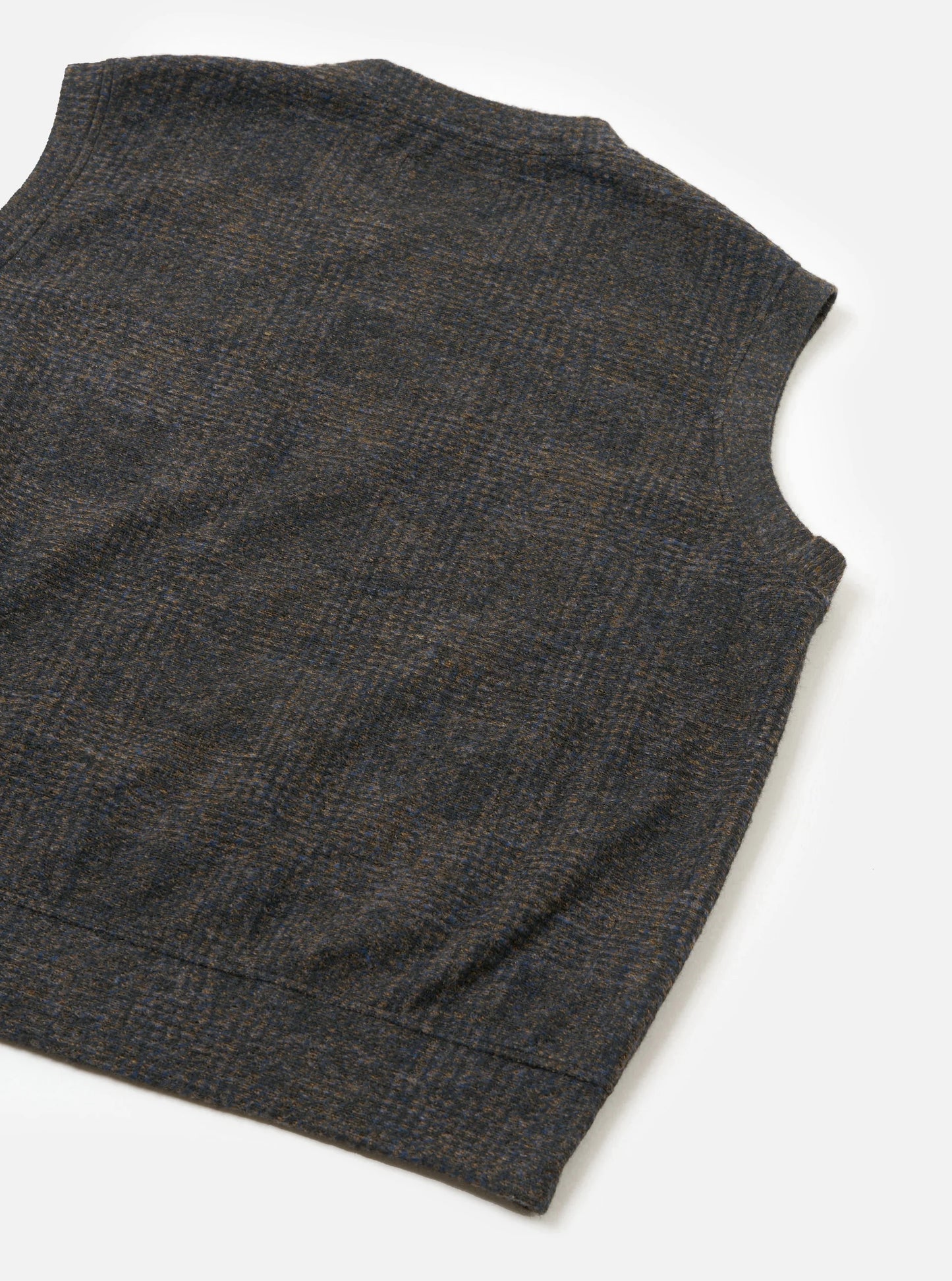 Universal Works Light Knit Sleeveless Crew - Navy Deca