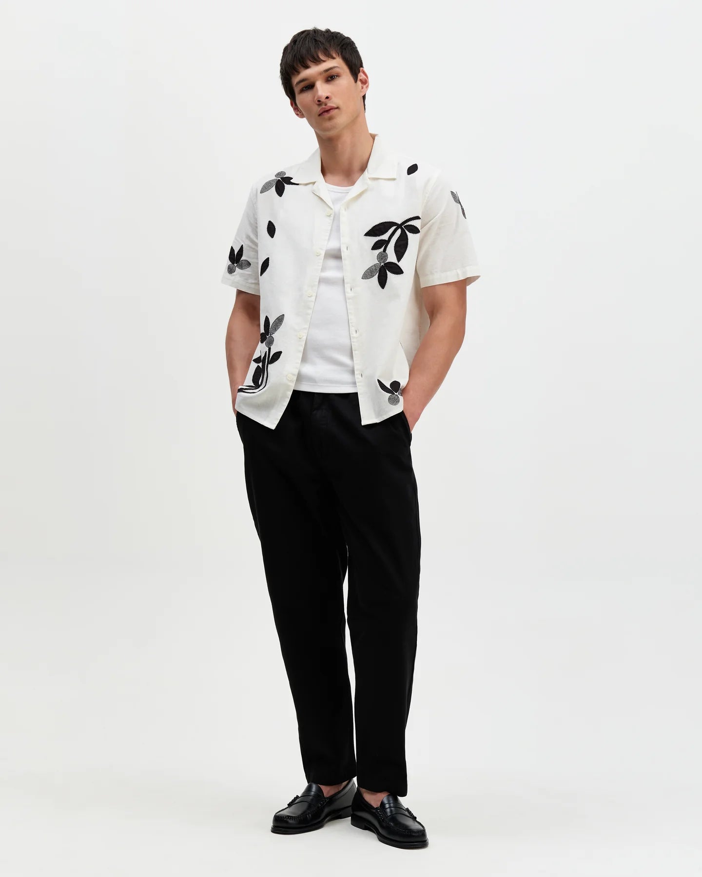 Wax London Didcot Ecru And Black Bloom Applique Short-Sleeve Shirt