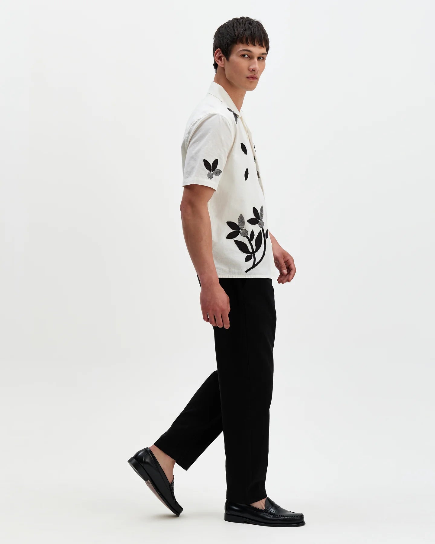 Wax London Didcot Ecru And Black Bloom Applique Short-Sleeve Shirt