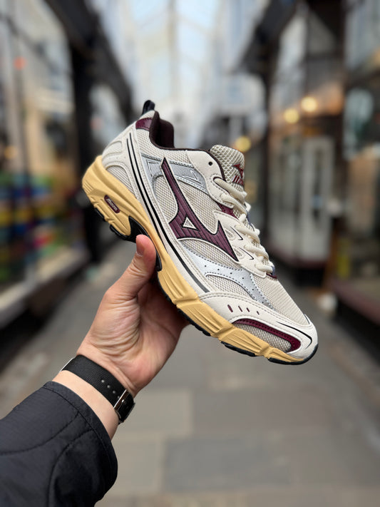 Mizuno MXR - Summer Sand/Fig/Pristine