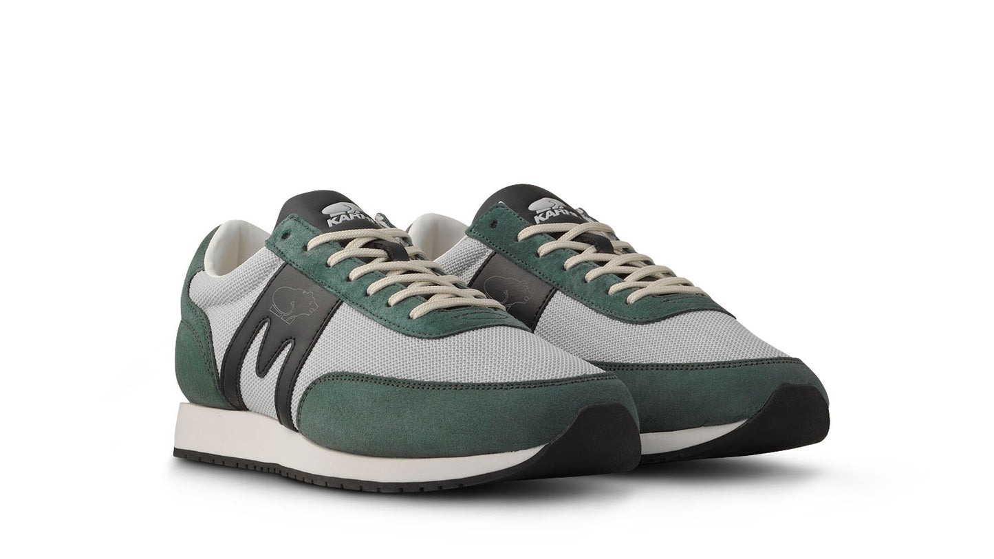 Karhu Albatross 82 Dark Forest / Caviar