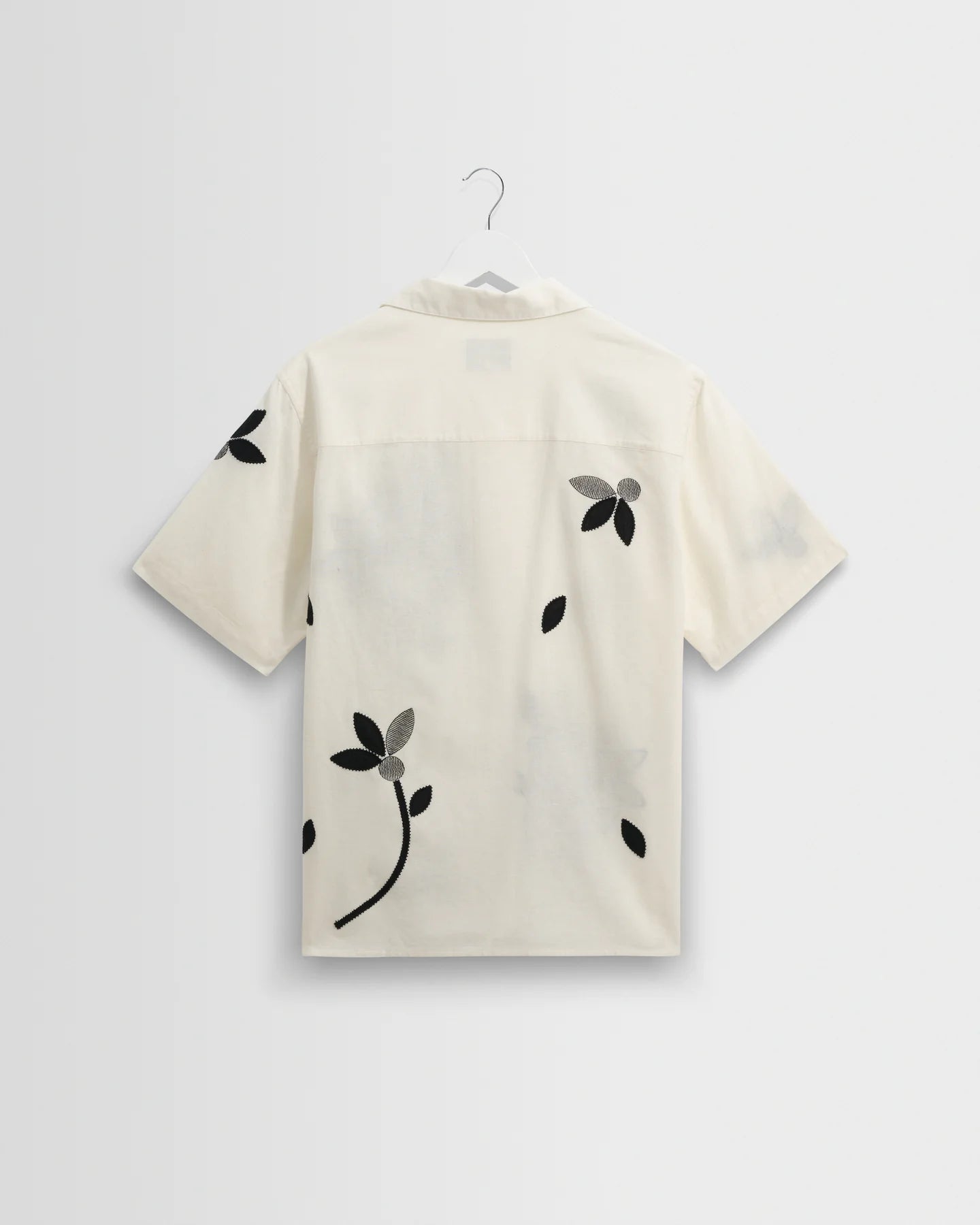 Wax London Didcot Ecru And Black Bloom Applique Short-Sleeve Shirt